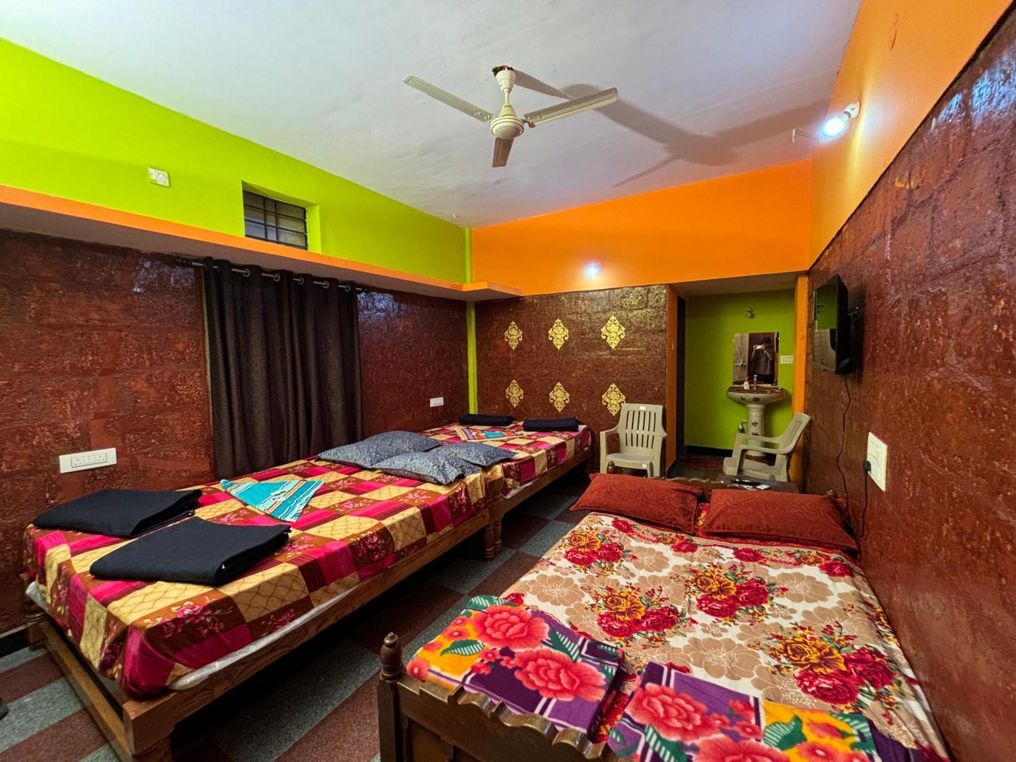 Dandeli Nakadi Home Stay Exterior photo